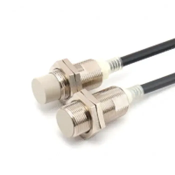M18 Unshielded Inductive proximity switch E2E-X10MF2-Z 2M