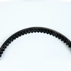Self centering silent synchronous belt with herringbone teeth